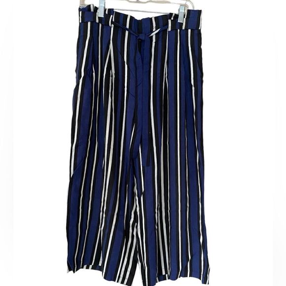 Adrienne Vittadini Striped Guacho Pant - Picture 1 of 6
